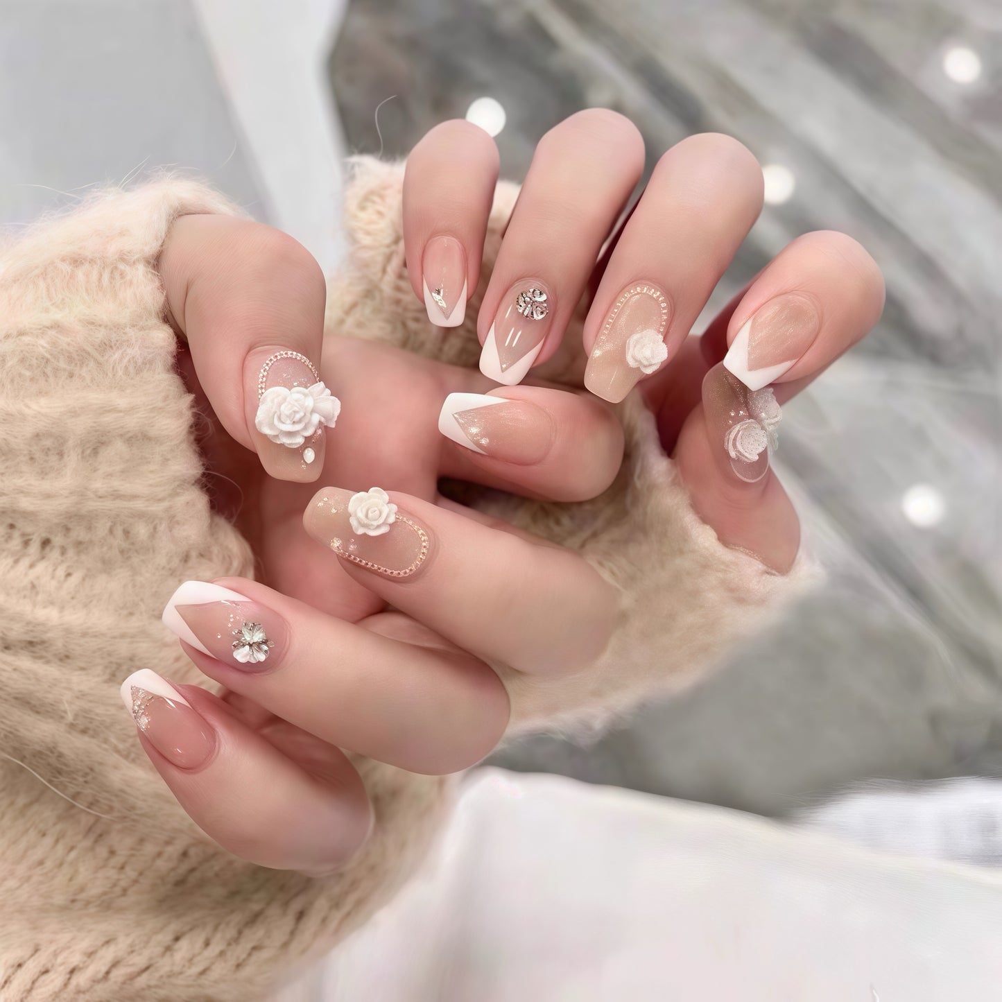 Chain Camellia Nails