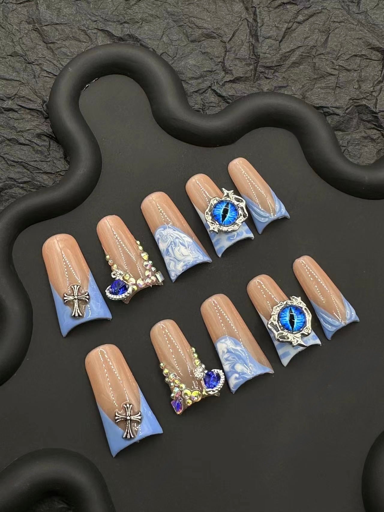 Enchanted Gaze Nails