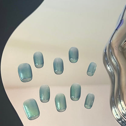 Lake Blue-Green Cat Eye Nails