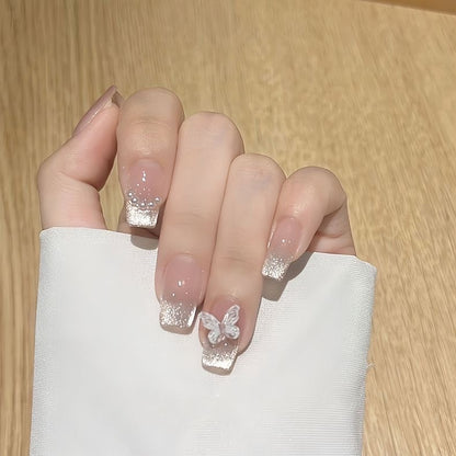 White Moonlight Cat Eye Nails