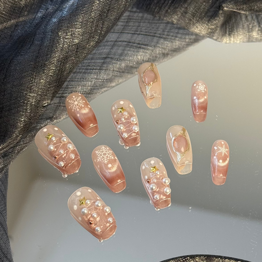 Romantic Christmas Nails