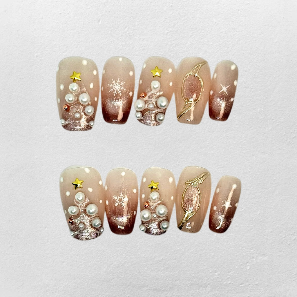 Romantic Christmas Nails